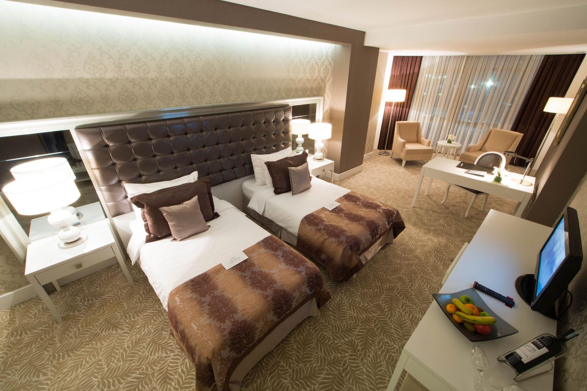 Qafqaz Baku City Hotel & Residences Bagian luar foto